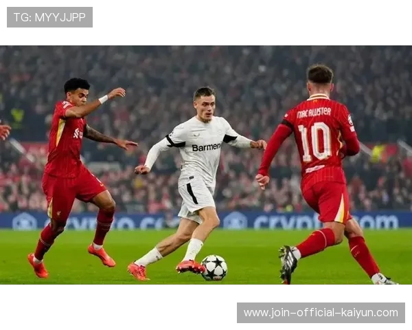 勒沃库森禁区前沿，维尔茨果断起脚